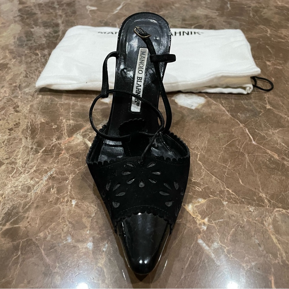 Manolo Blahnik Black Suede Pumps with T-strap and Floral Embellishment - Picture 4 of 13